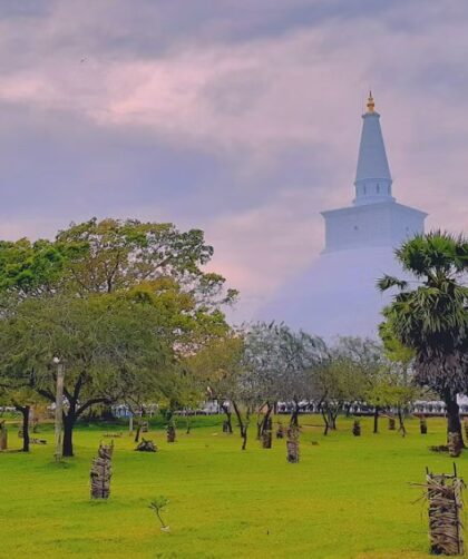 anuradhapura-shehanas-lanka-travels