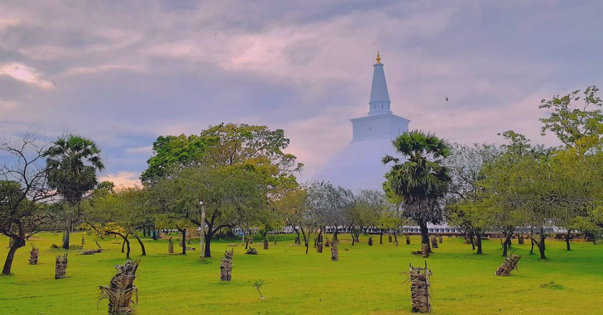 anuradhapura-shehanas-lanka-travels